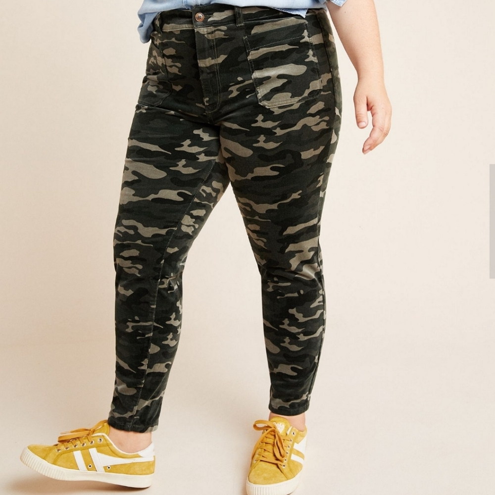 High-Rise Skinny Corduroy Jeans Moss
